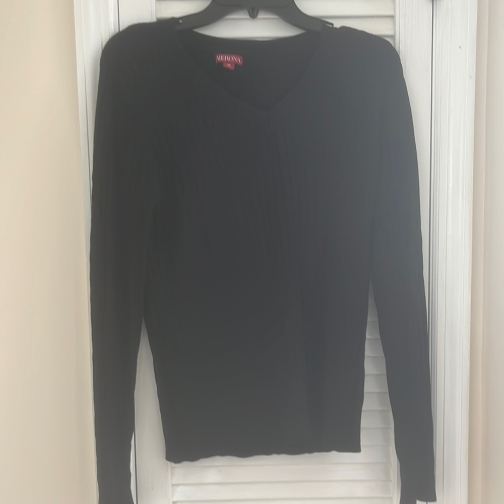 Cable V-Neck sweater
